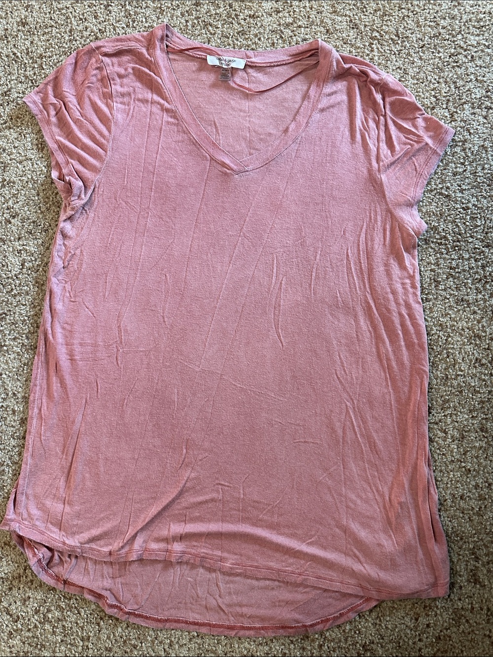 Women’s V-Neck Short Sleeve Top - Dusty Rose